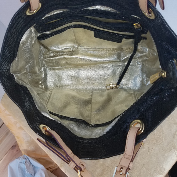 MK. Jet Set Tote Python Embossed Bag F-1106 - Picture 3 of 8